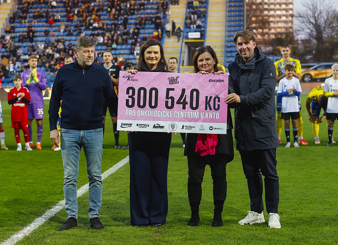 ŠEVCI UKÁZALI SRDCE: ZLÍNSKÉ ONKOLOGII PŘEDALI PŘES 300 TISÍC KORUN